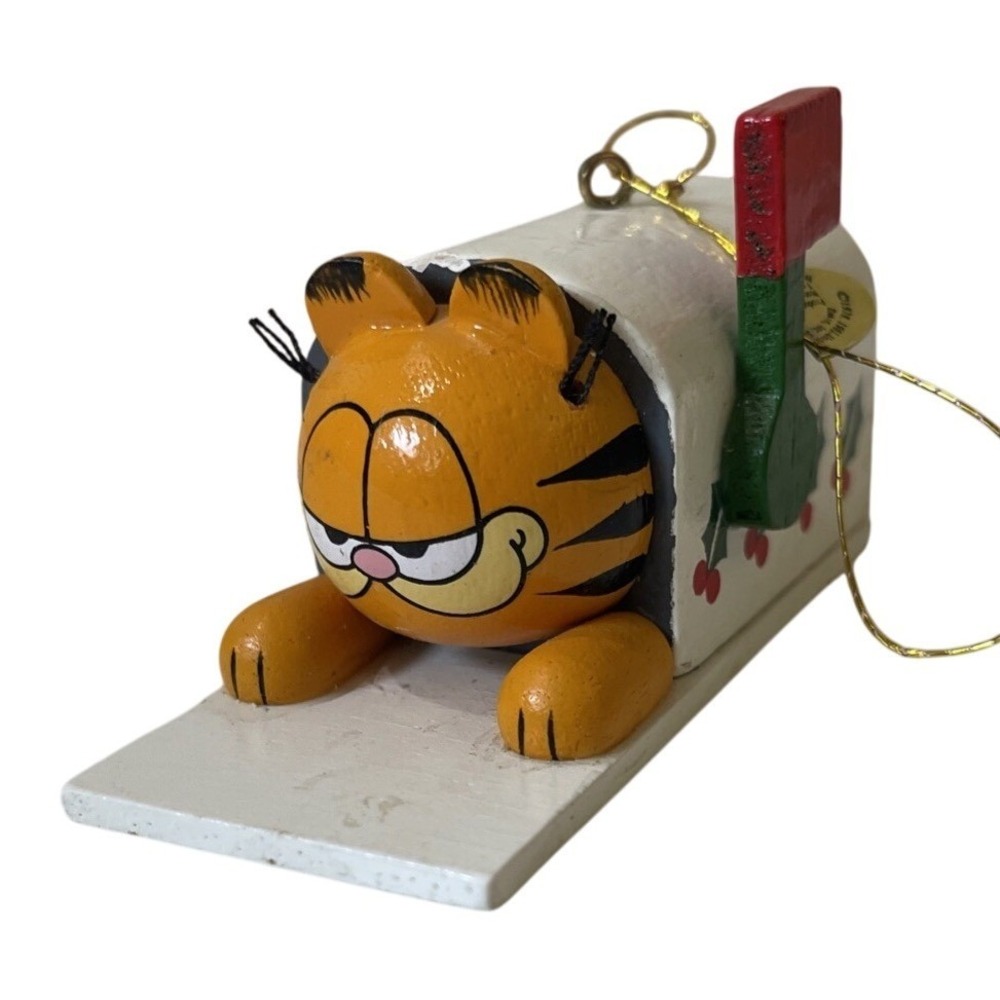 1981 Garfield Special Delivery Mailbox Wood‎ Christmas Ornament Dakin 3"